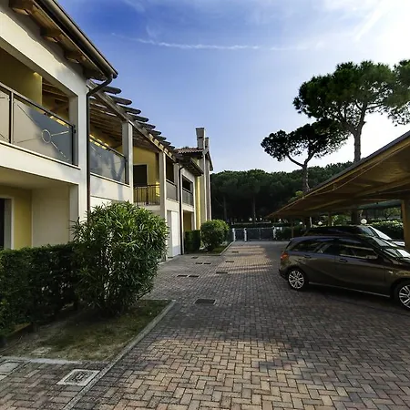 Hotel apartamentowy Faro Vecchio *