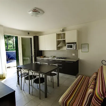 Apartahotel Faro Vecchio 4*