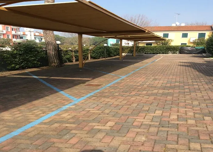 アパートホテル Faro Vecchio